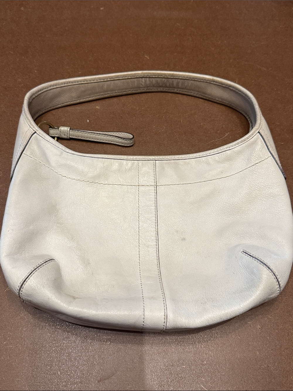 Coach 2000s Women’s Leather Hobo Bag in Light Grey (close to white)